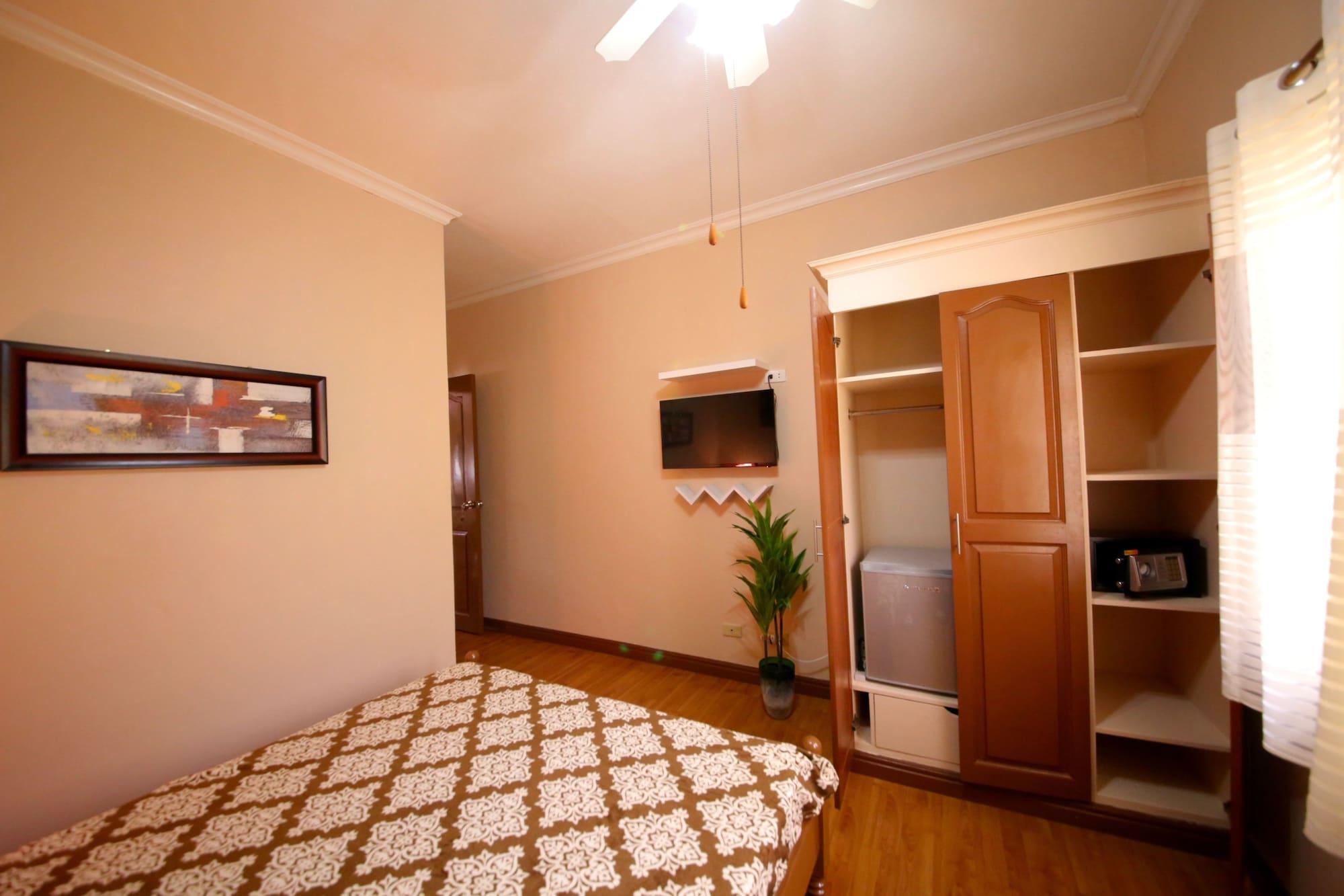 Dee Guesthouse White Sands Lapu-Lapu City Eksteriør bilde