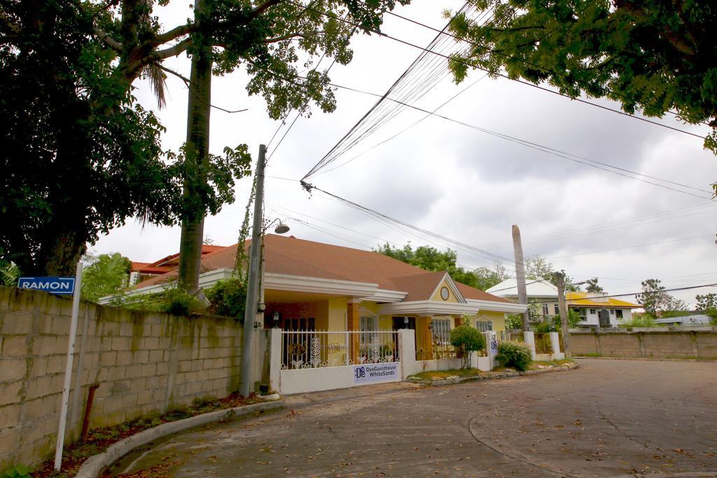Dee Guesthouse White Sands Lapu-Lapu City Eksteriør bilde