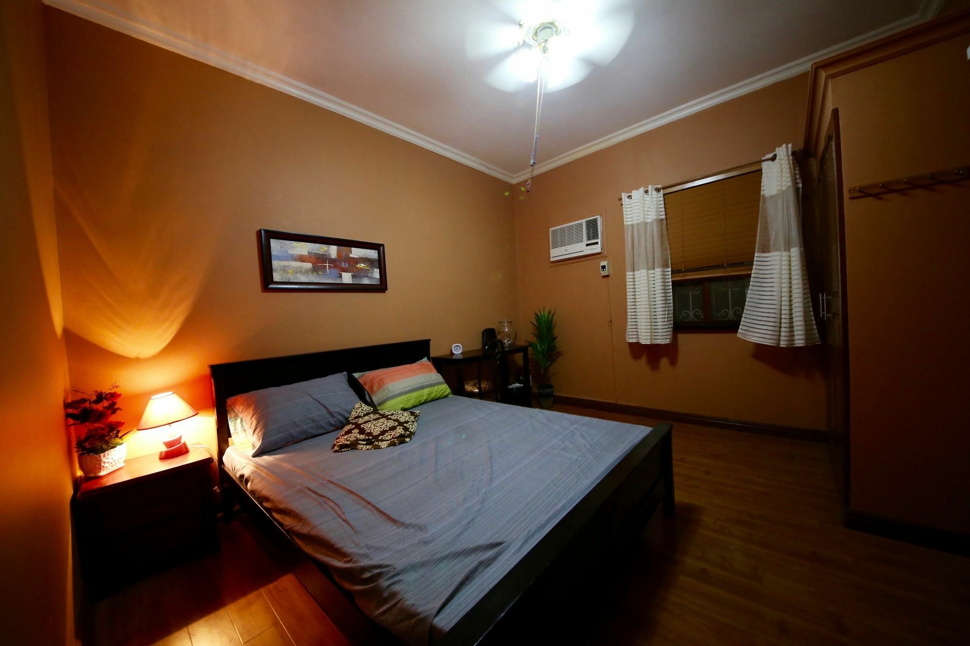 Dee Guesthouse White Sands Lapu-Lapu City Eksteriør bilde