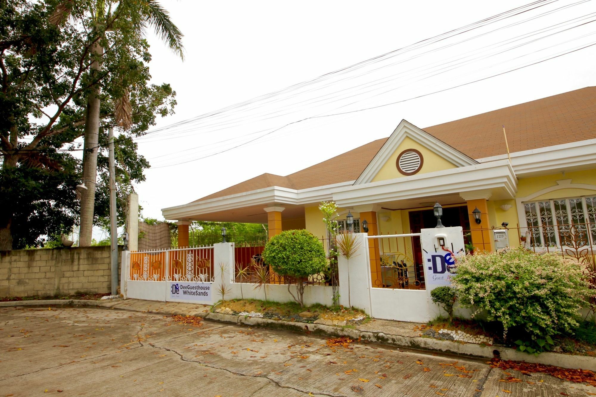 Dee Guesthouse White Sands Lapu-Lapu City Eksteriør bilde